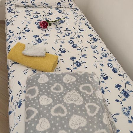 Romantic House Posto Auto Aria Condizionata Apartment Болоня Екстериор снимка