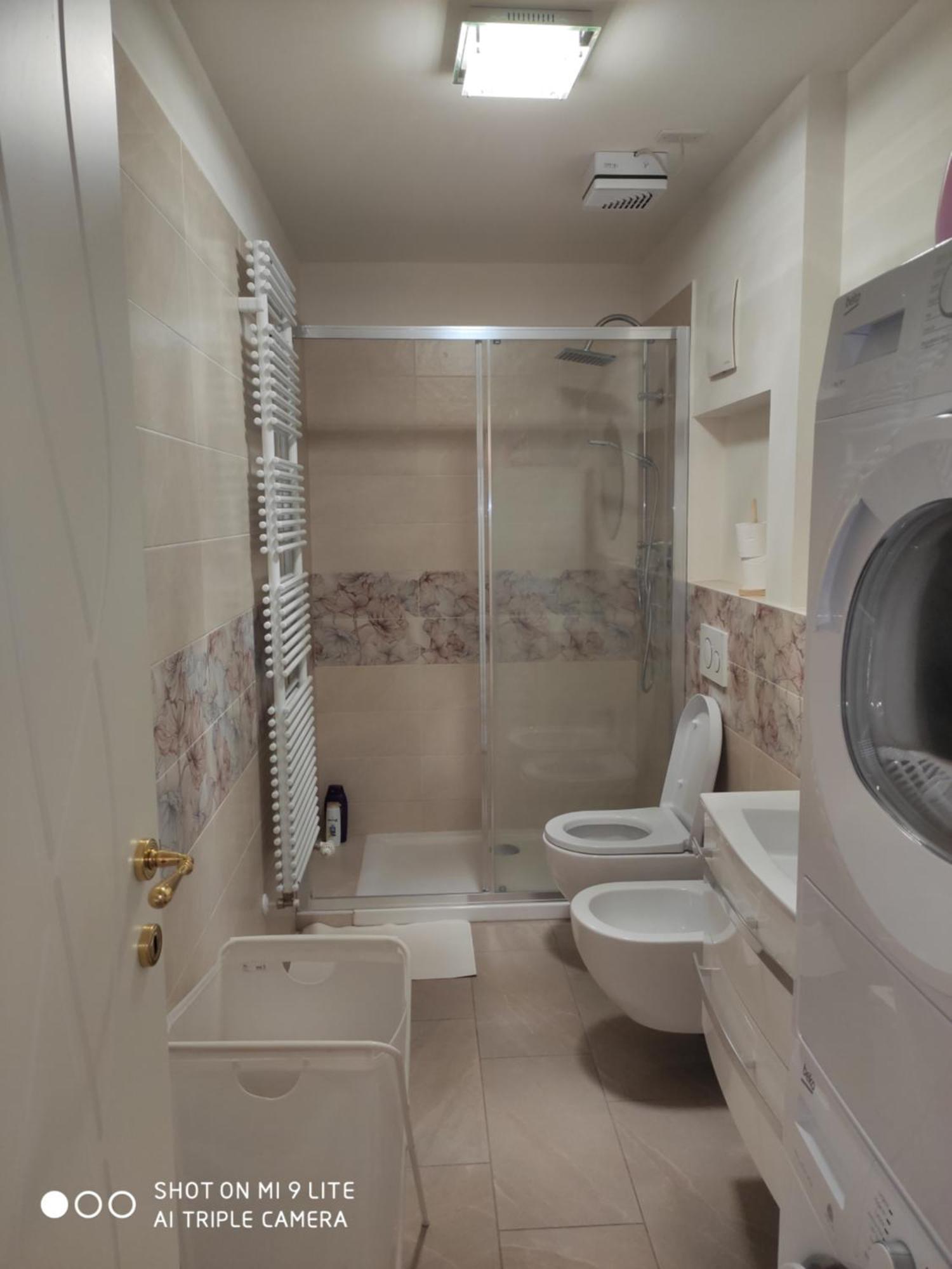 Romantic House Posto Auto Aria Condizionata Apartment Болоня Екстериор снимка